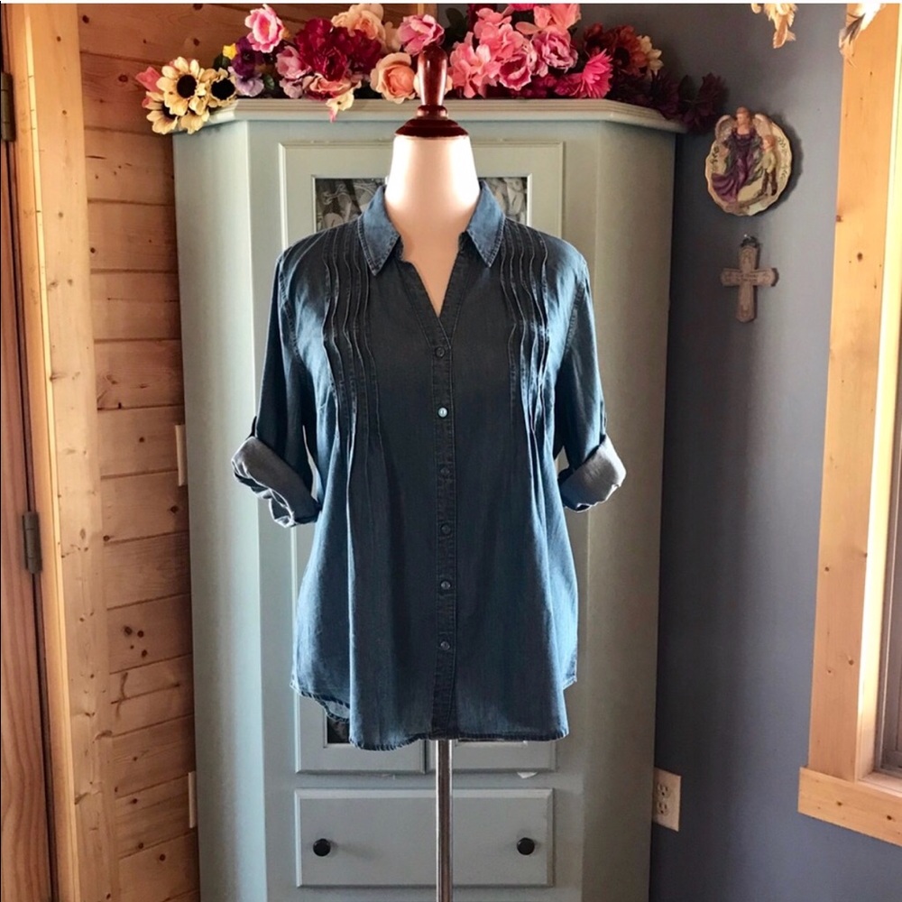 GLORIA VANDERBILT DENIM TOP w/Button Up Sleeve NWT - Picture 3 of 6